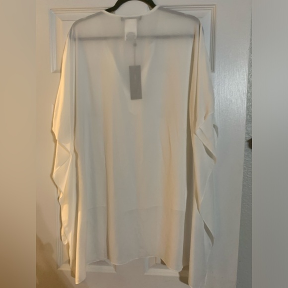 BCBG white shirt M/L - Picture 2 of 4